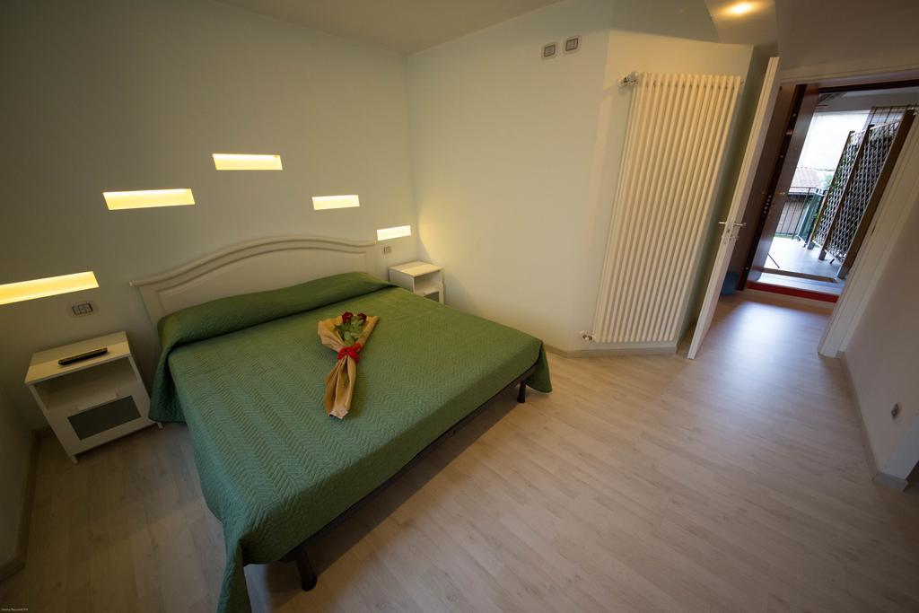 Ferienwohnung Residenza Il Gelsomino Cantello Zimmer foto